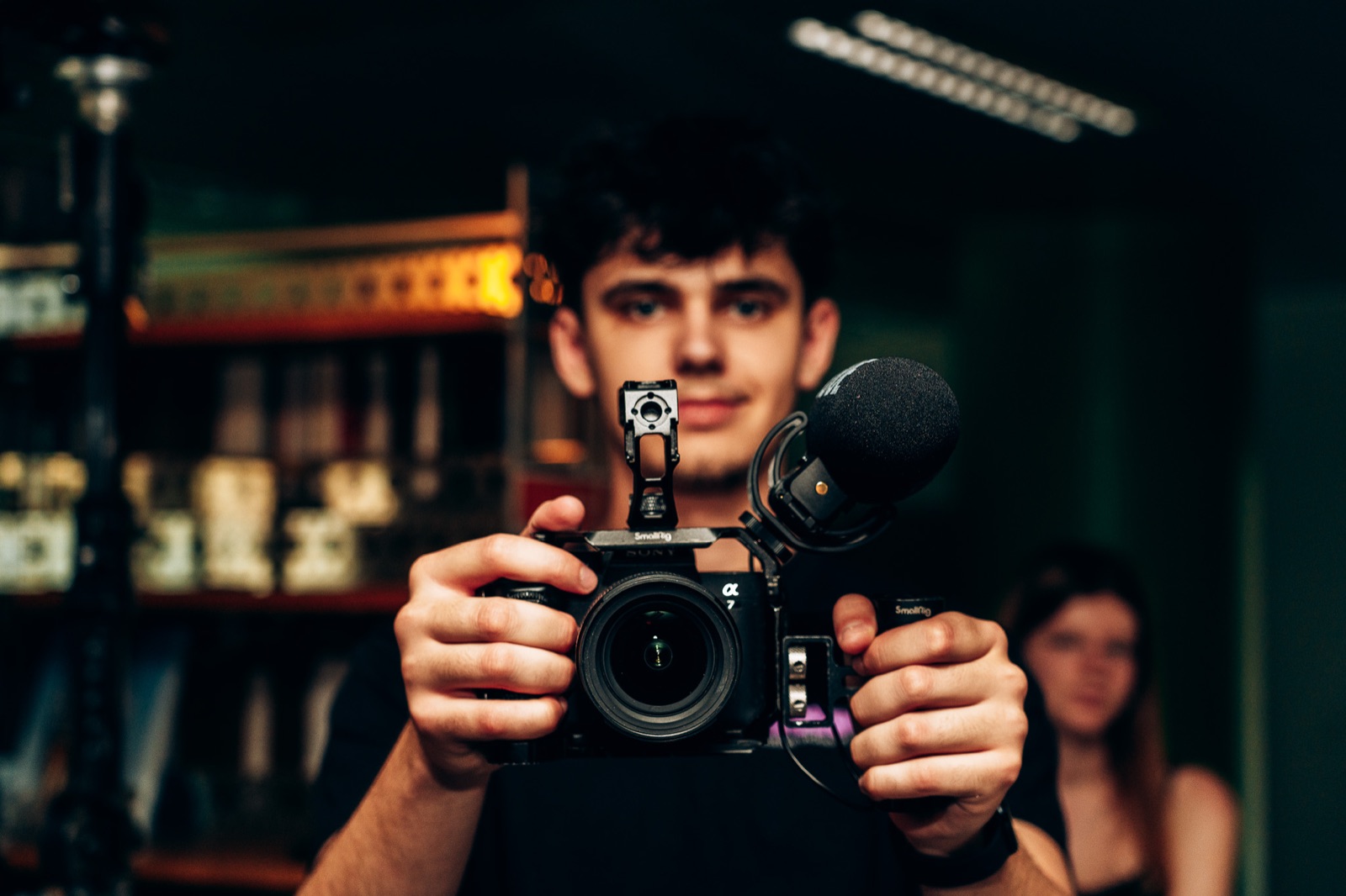 Lucas caméra au poing
